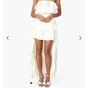 Weworewhat ivory ruffled dress size 2, worn once